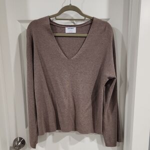 Old Navy V-Neck Sweater in Taupe Brown